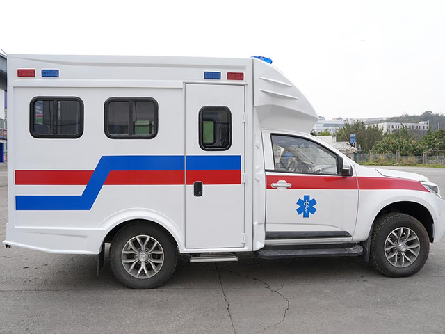 Ambulance de surveillance du micro 4x4